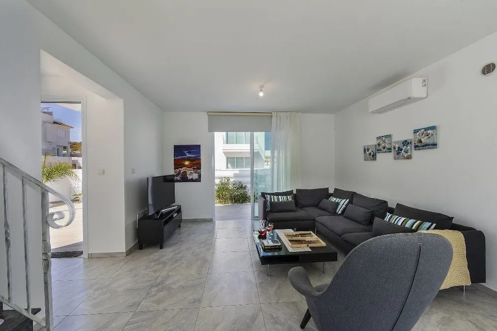 Protaras Villa Araella