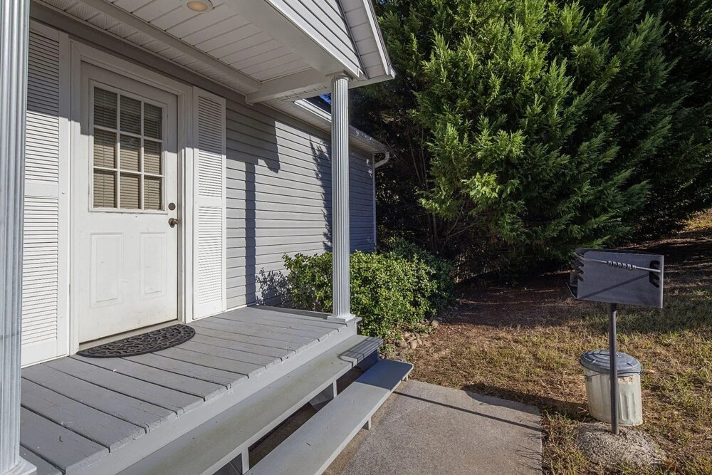 Our Tennessee Mountain Home - Great Location! Close To All The Action! cabin