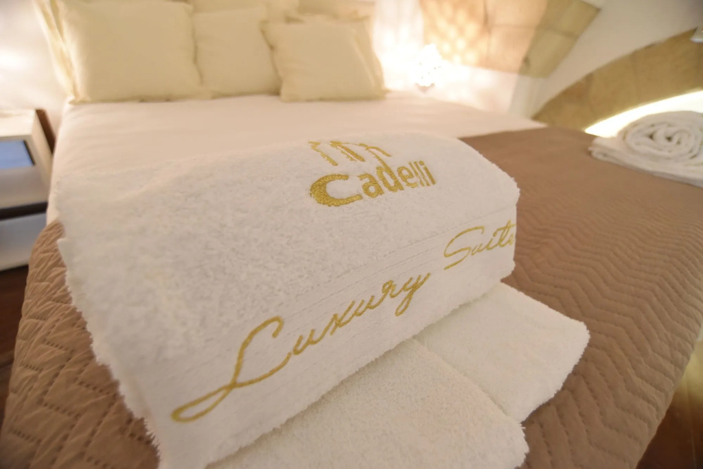 Cadelli Luxury Suite & Apartments