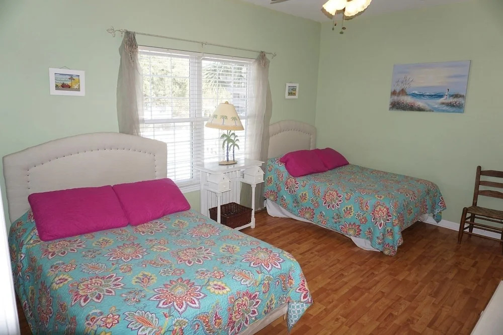 The Last Edition 5 Bedrooms 4.5 Bathrooms Home