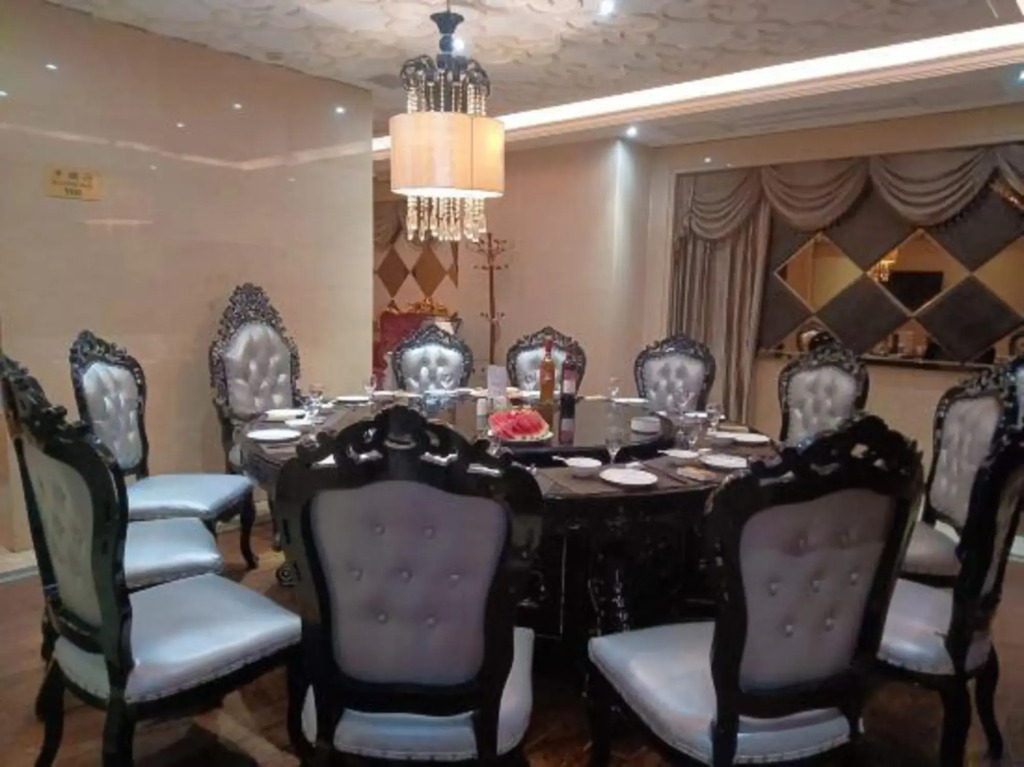 New Huatian Hotel