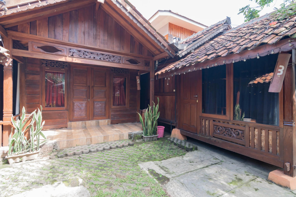 RedDoorz near Kampung Gajah 2