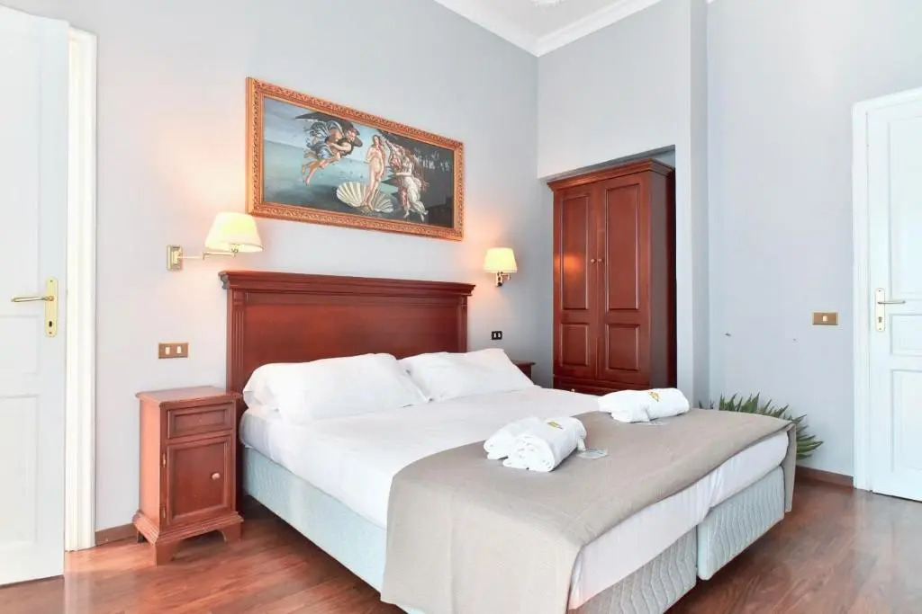 Suitedream Vatican
