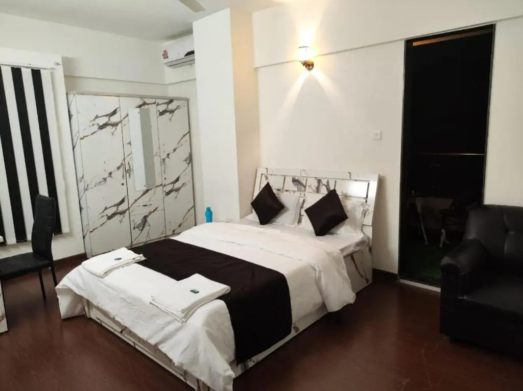 Royal Palm Hospitality Services 3