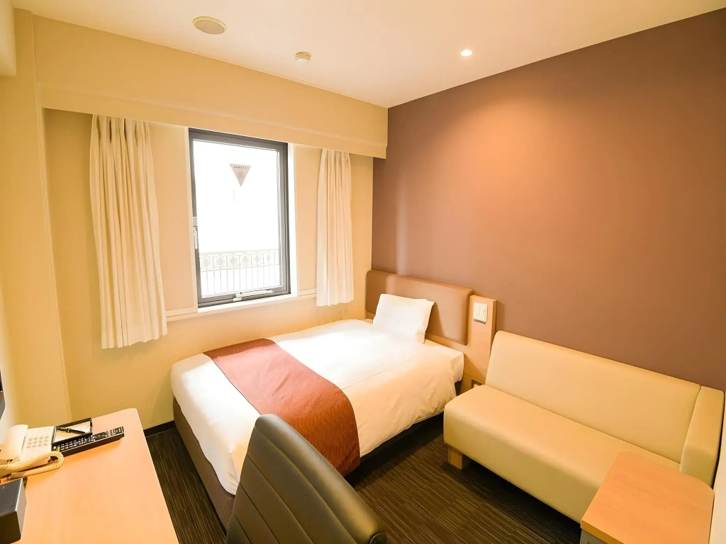 Jr West Group Via Inn Shinosaka West
