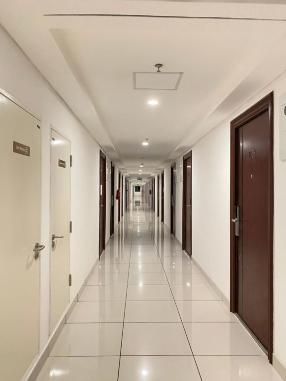 Skystory.inn warm and cozy studio @Skyhouse BSD