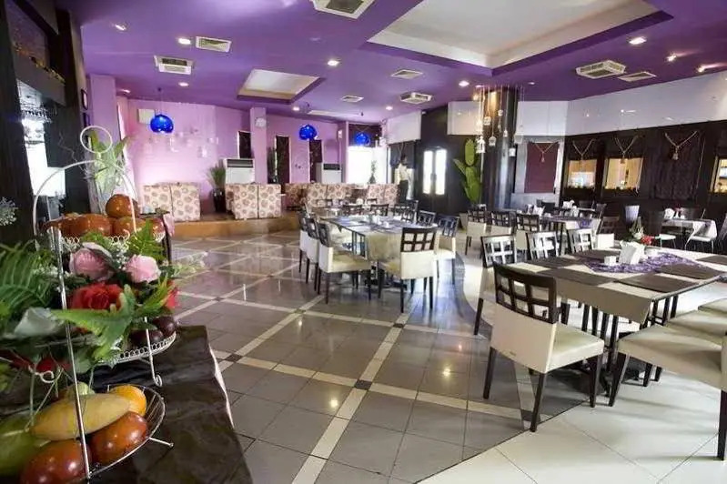 Hin Nam Club