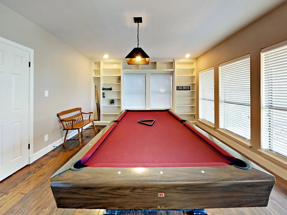 1005 Coventry Rd Home 5 Bedrooms 4 Bathrooms Home