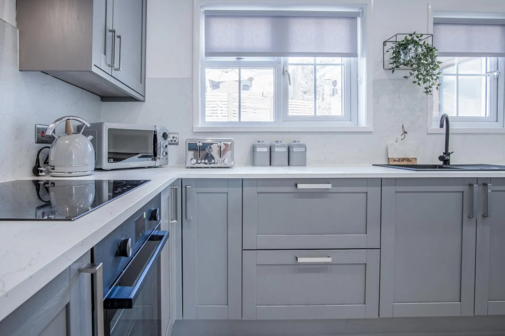 Newell Hill House - 3 Bedroom Holiday Home - Tenby