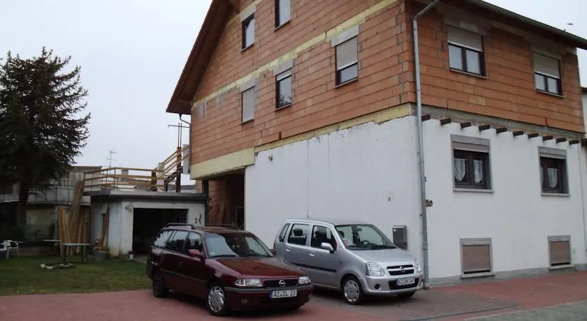 Ferienwohnung Am Neuberg