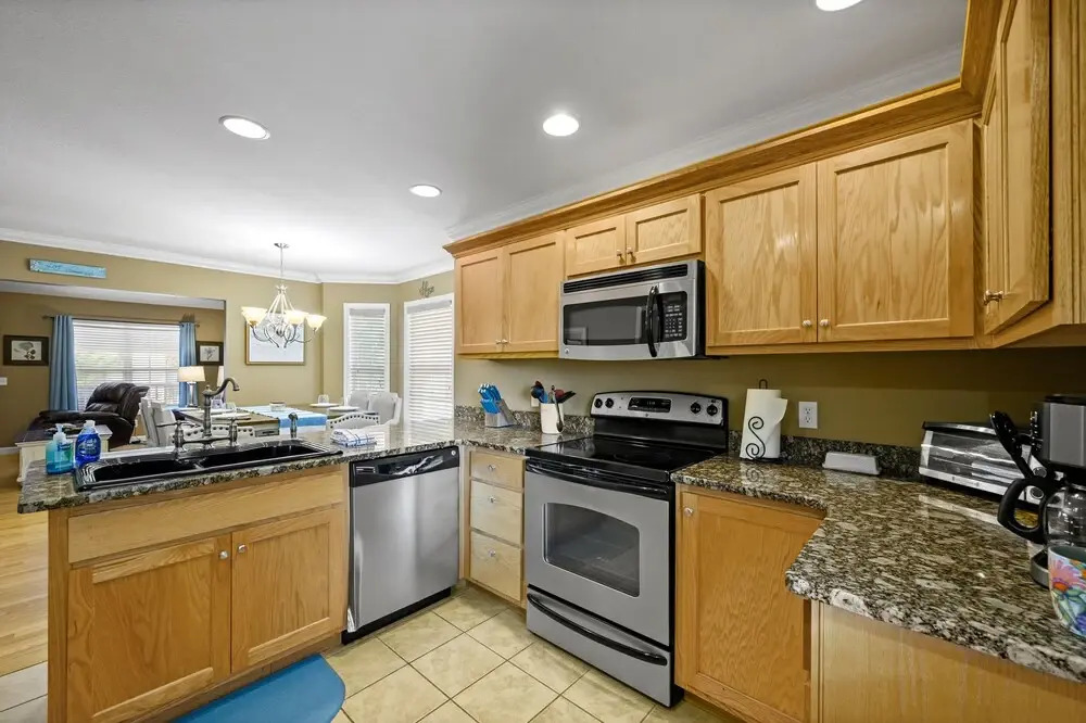 Bradley Bungalow Sleeps 11 Sevierville