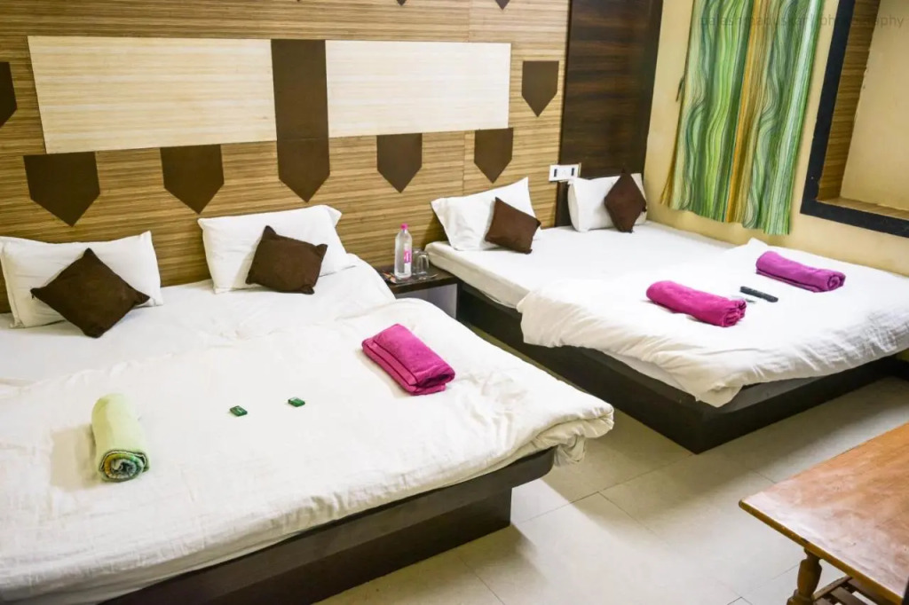 Hotel Bholenath Palace - Infront of Mahakal Temple