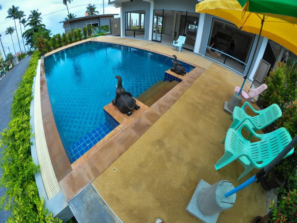 Phangpring Beach Resort