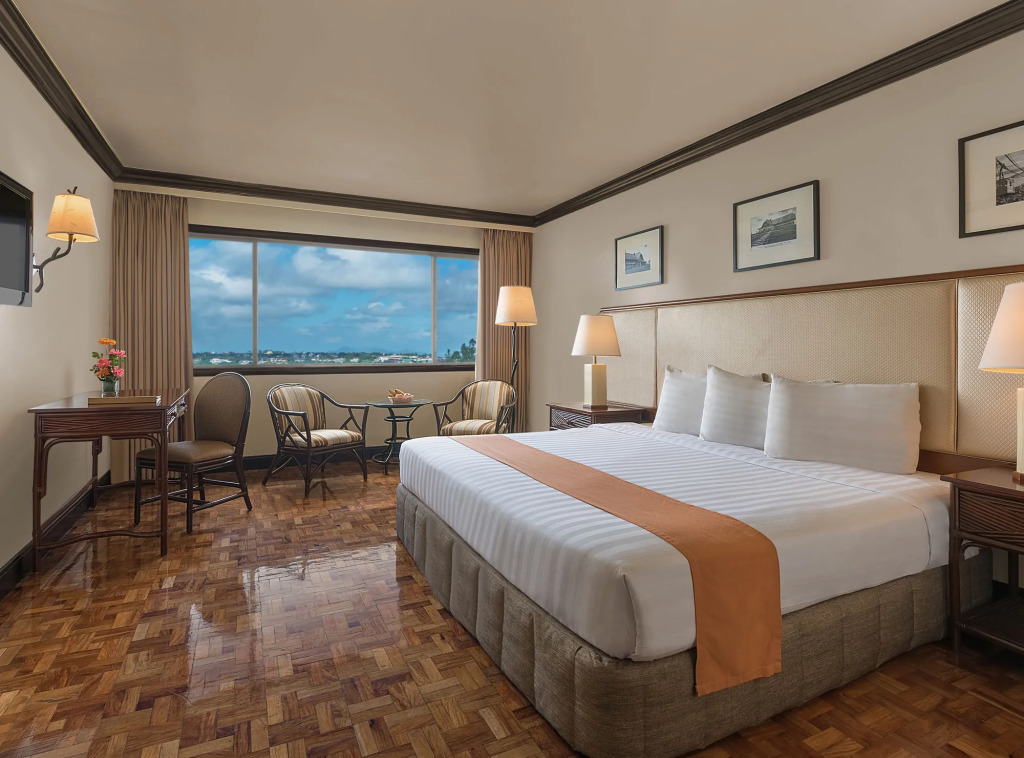 Taal Vista Hotel