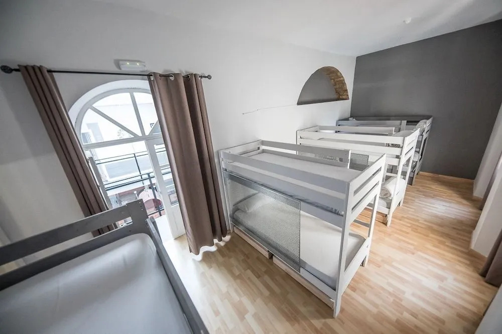 Factory Rooms Tarifa - Hostel