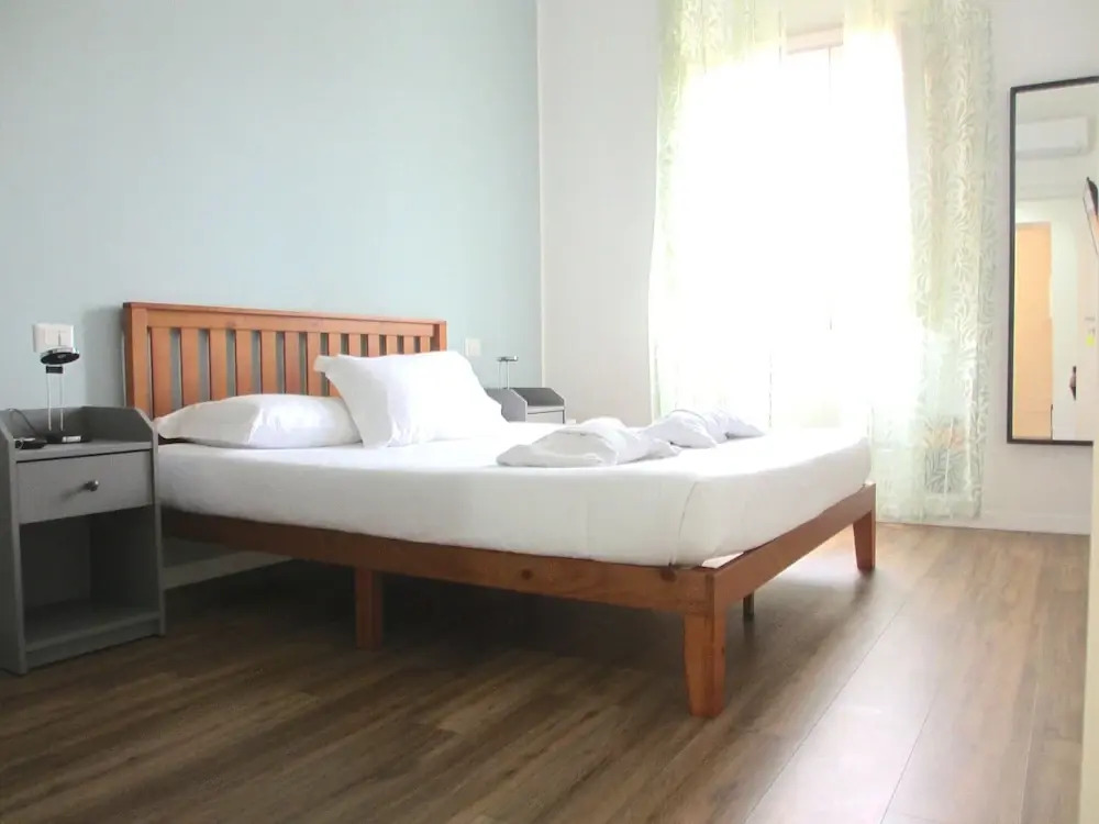 Lexie Suites