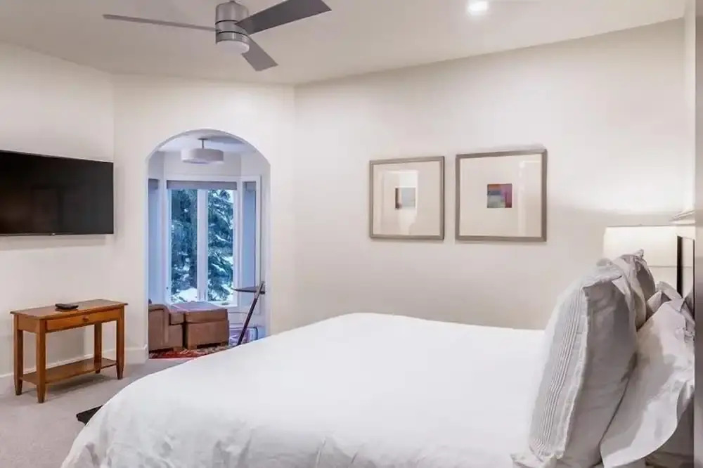 Beaver Creek Village Ski In, Ski Out 4 Bedroom