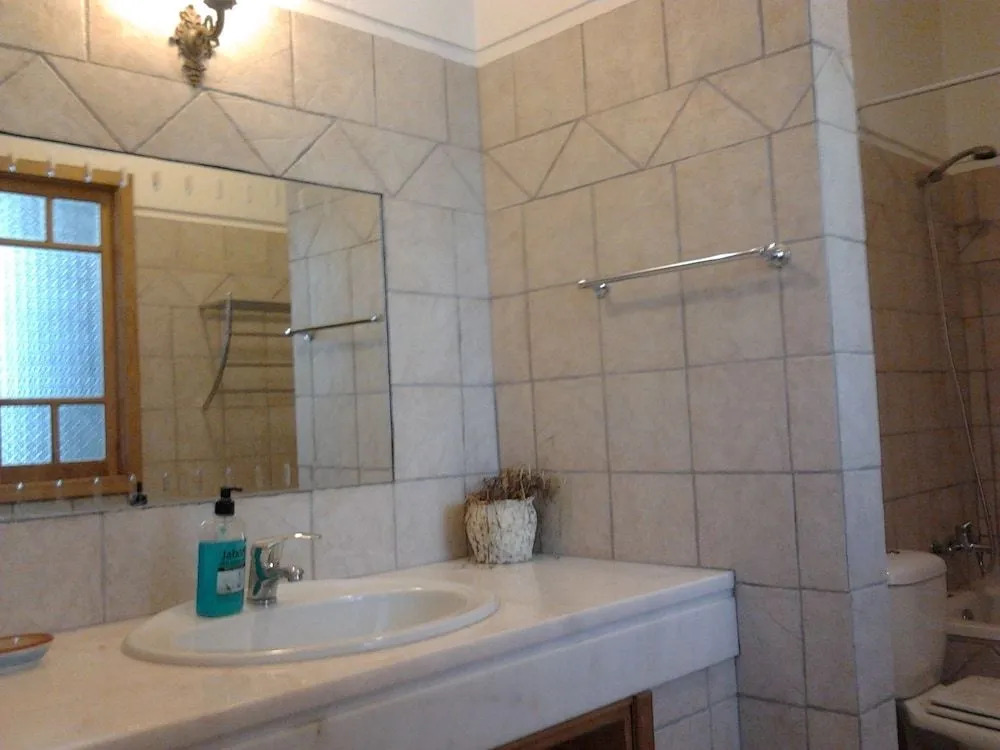 Historical 4 - Bedroom Villa in Alcobaca