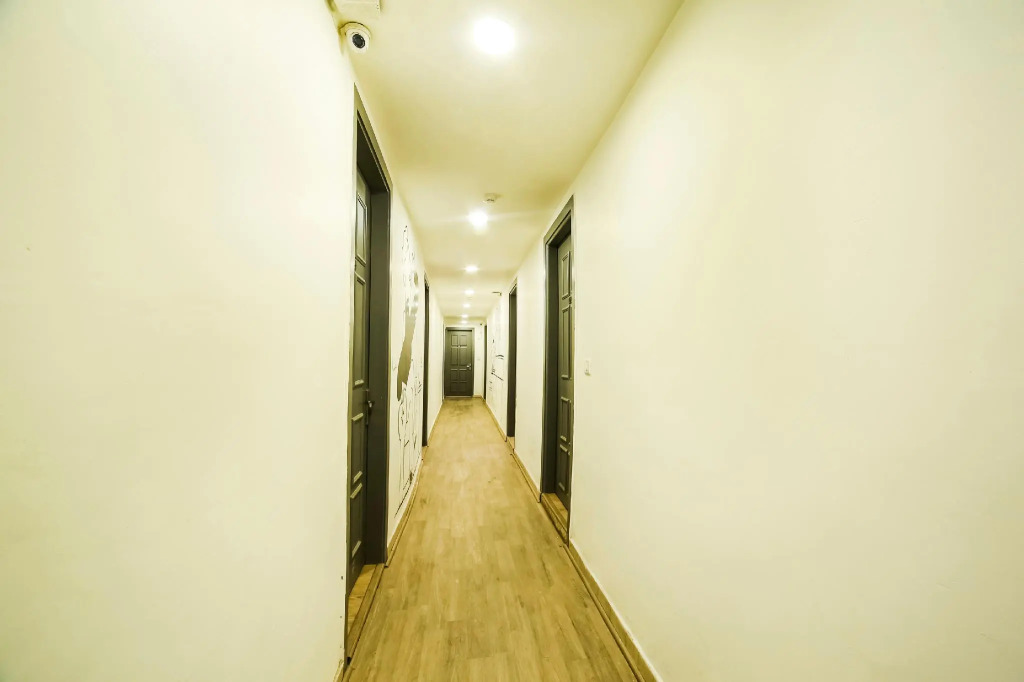 Super Hotel O Nawada Metro
