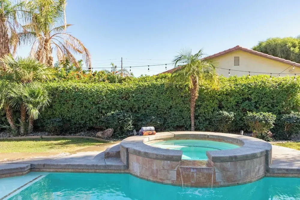 Sunny Palms by Avantstay Near Empire Polo Club