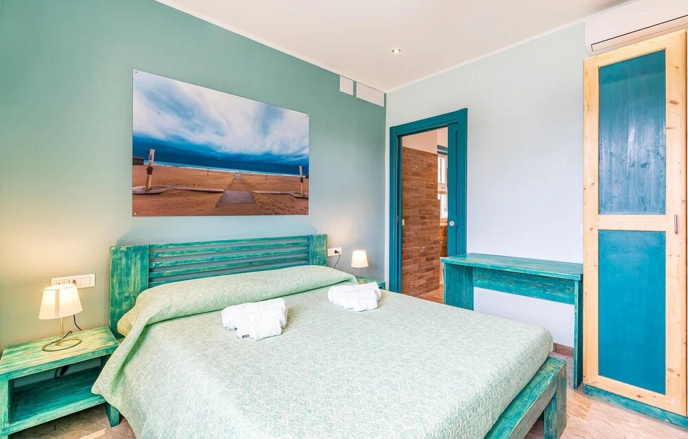 5 Bedroom Amazing Home In Torvaianica
