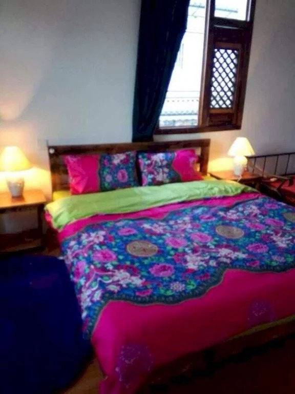 Dali August Inn