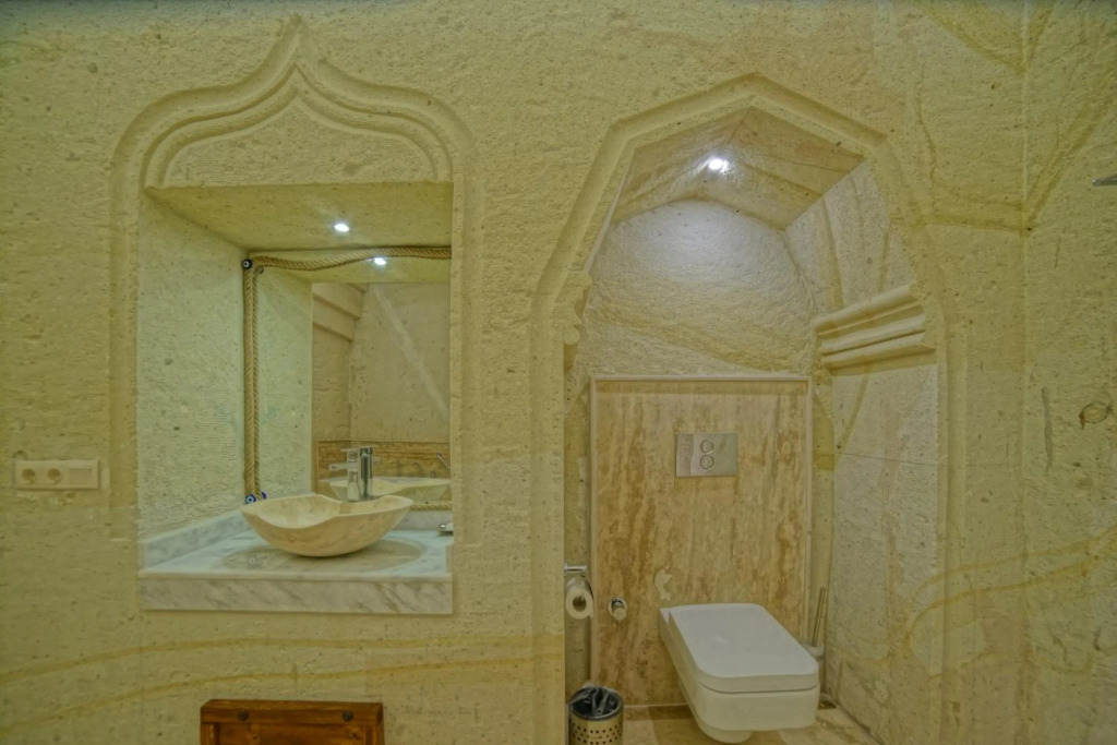 Taru Cave Suites