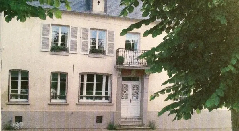 Le 33