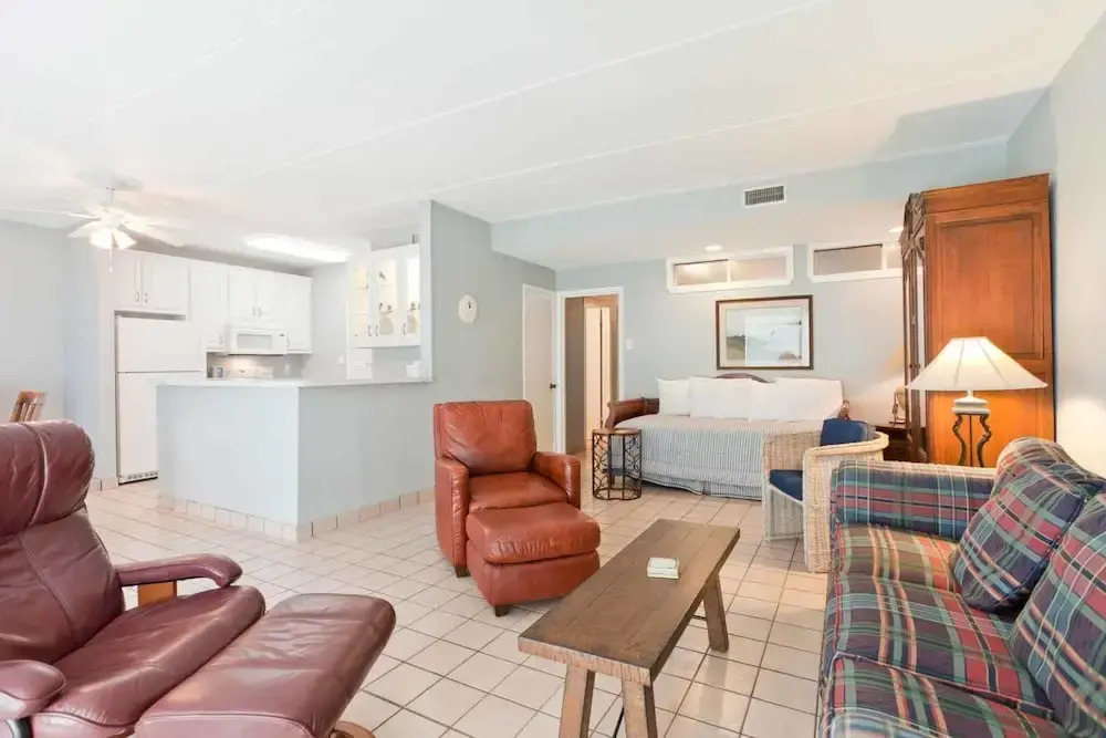 Saida I Condominium 602