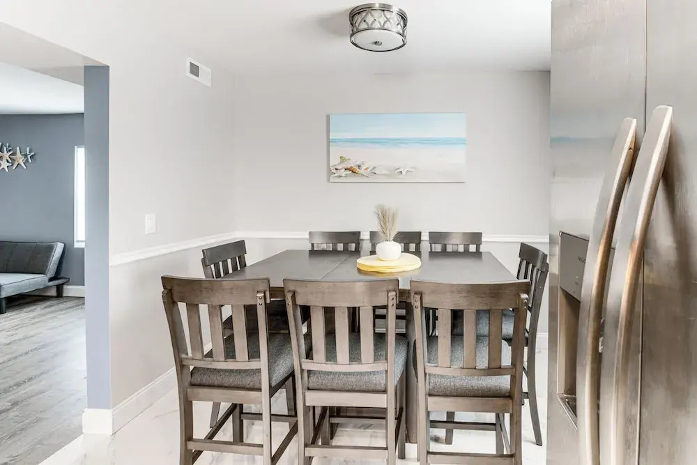 5 Blocks to Wildwood Beach: Family Getaway!