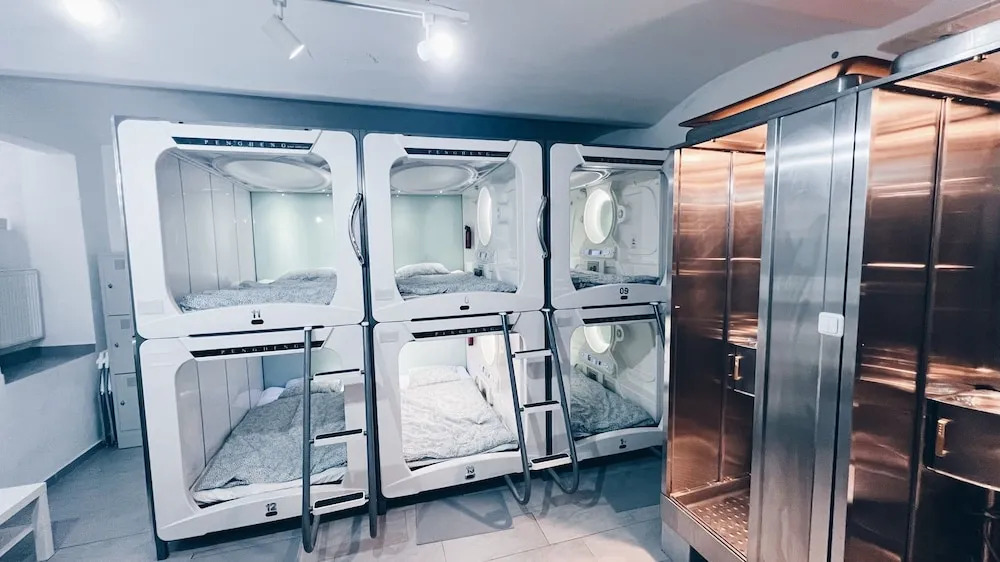 Space One Vienna - Sleeps 7 - Affordable & Central