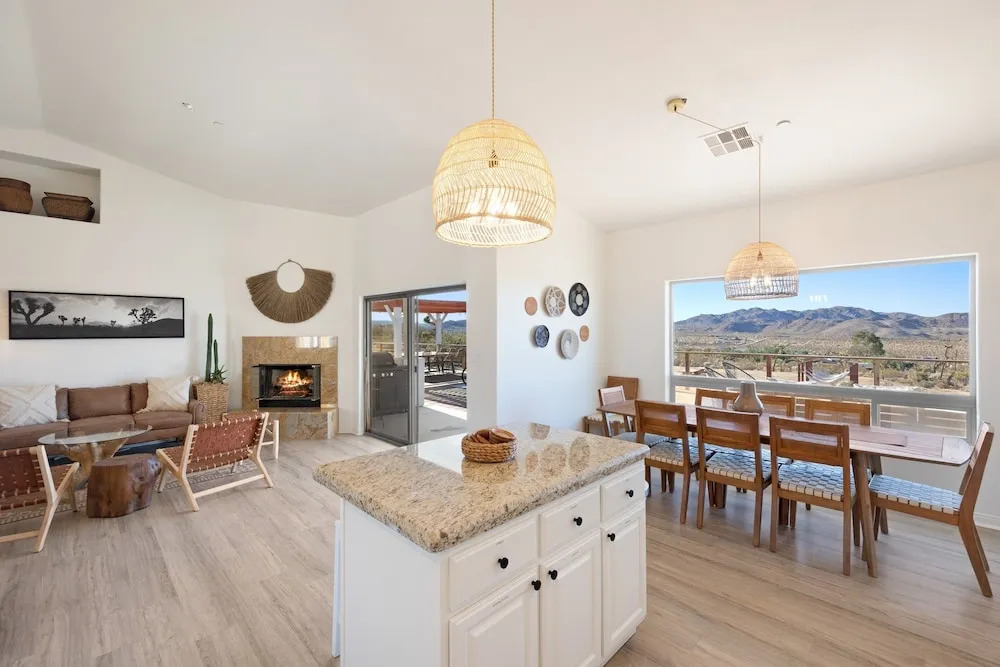 Rancho Nopales Jt - Pool, Hot Tub, Hammocks, Fast Wifi + Views! 4 Bedroom Home by RedAwning