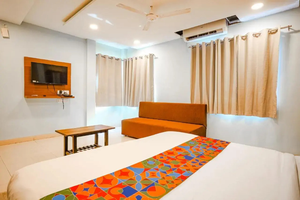 FabHotel Uday Vilas