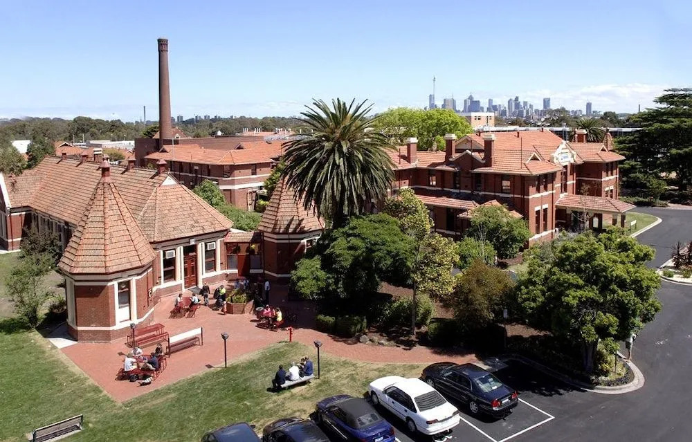 Yarra House Campus Summer Stays