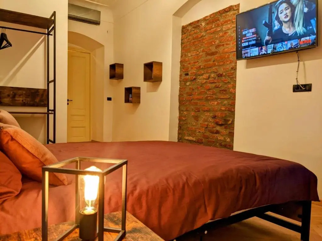 The Industrique Home - 3 Bedroom Apartment