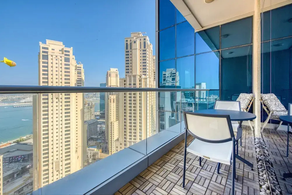 Paloma Tower 3705