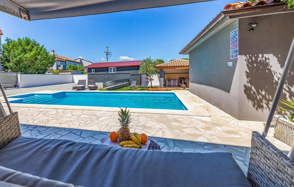 Beautiful Home in Pula With Wifi and 1 Bedrooms