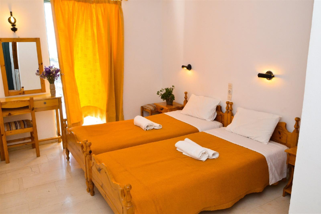 Iro Hotel