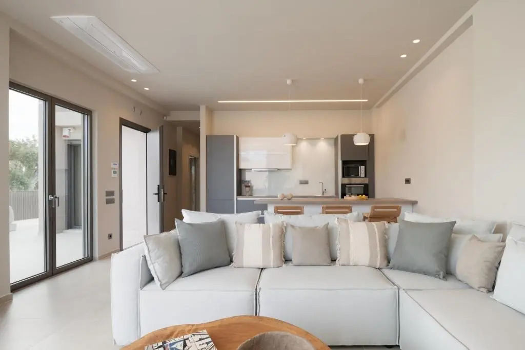 Athina Luxury Villa, with Pool & Walk to the Beach, By ThinkVilla