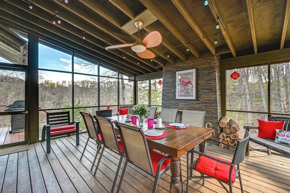 Fun w/ Family! Lakefront Gem in Jamestown w/ Dock