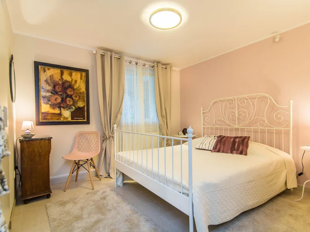 Studio Apartment in Villa Arta