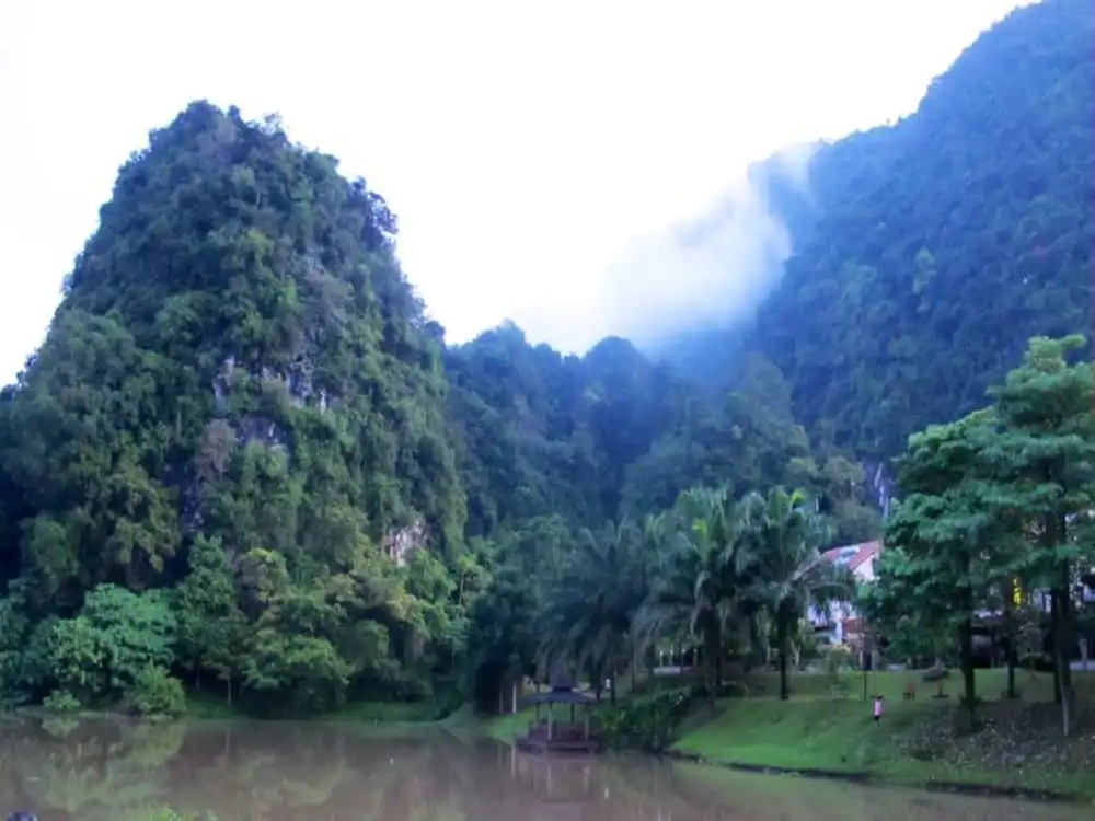 LostWorld @ Twin Luck Homestay