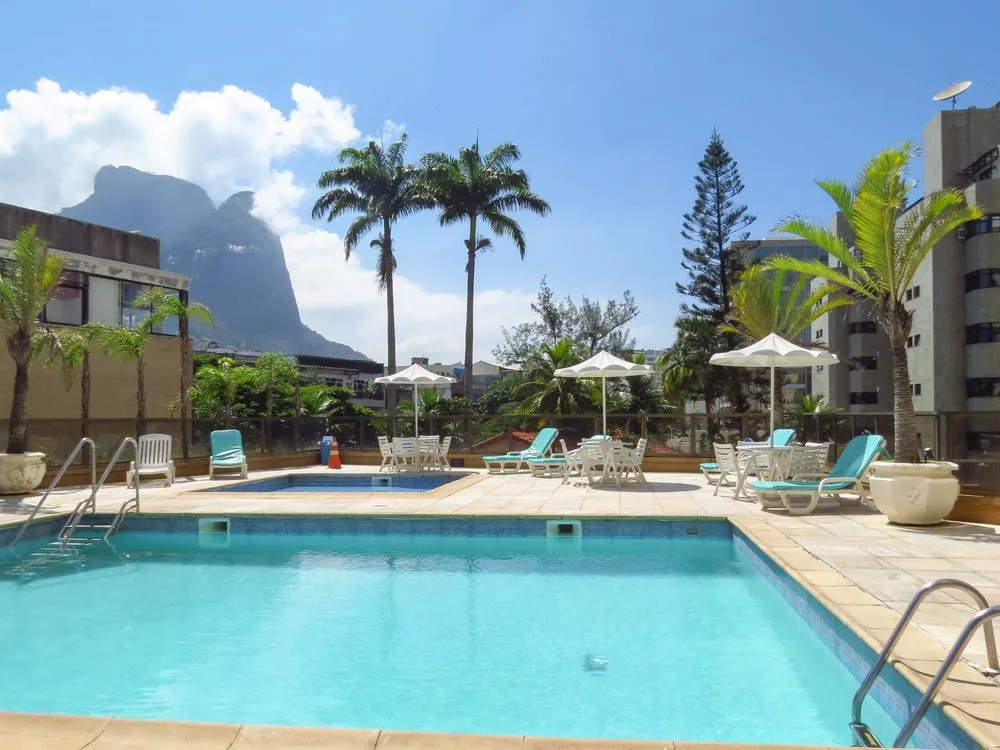 LinkHouse Beach Front Resort