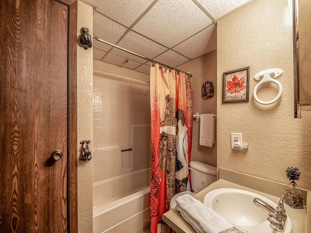 Canyon Creek Lodge 218
