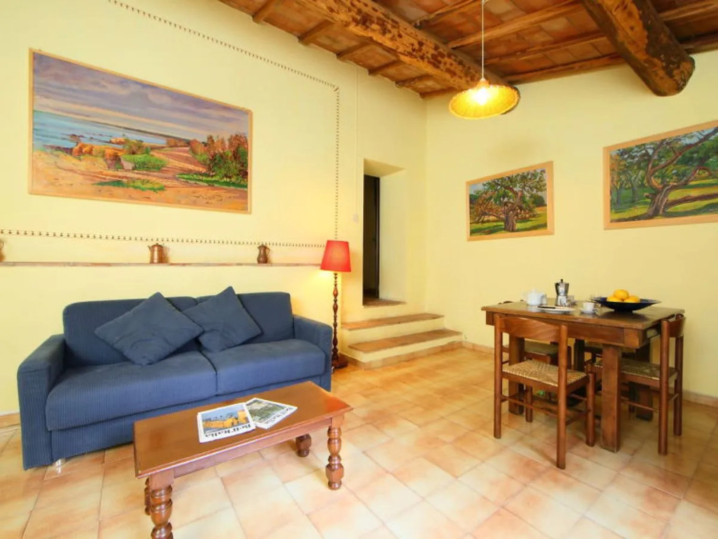 House LErika Sovicille