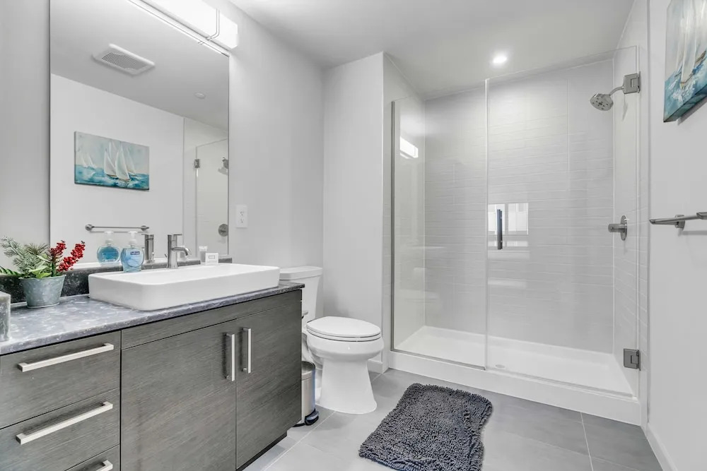 Waterfront Two Bedroom apartment in a brand new building 2 Apts by RedAwning