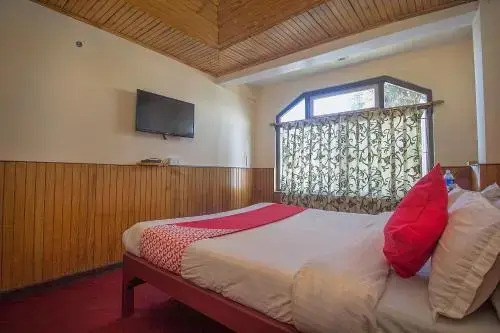 Monarch Hotel By OYO Rooms