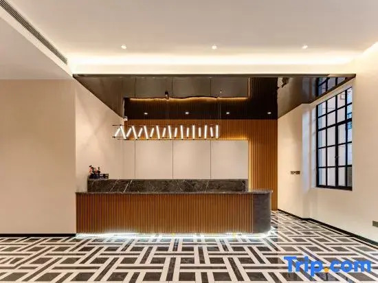 Hongyun·Cixia Hotel