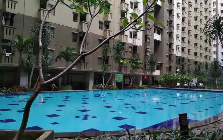 3BR Gateway Cicadas Ahmad Yani Apartment By Travelio