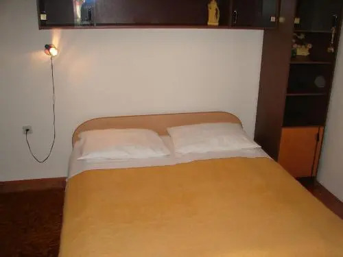 Apartment Žare